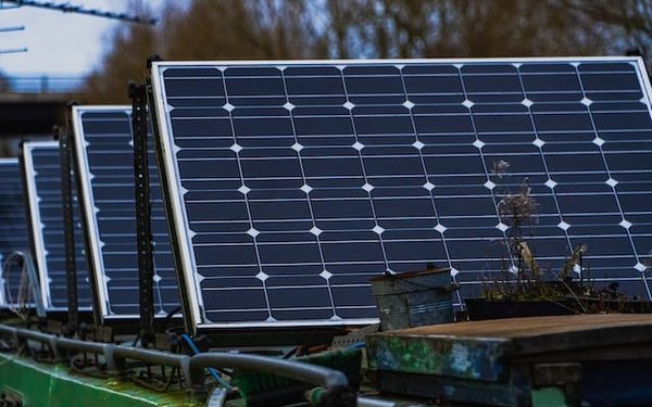 Quels sont les avantages des véhicules à énergie solaire ?