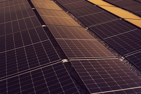 Panneaux solaires photovoltaïques : top conseils pour économiser énergie